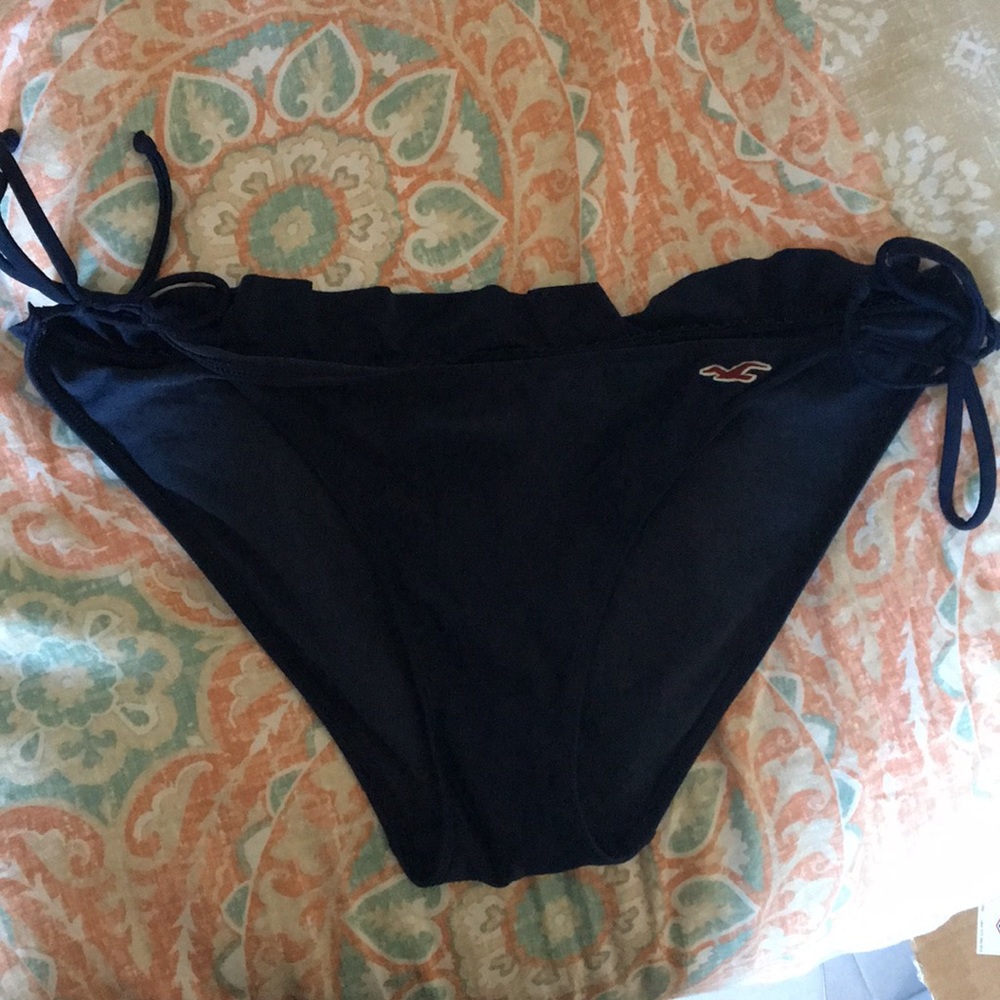hollister navy swim bottoms size large